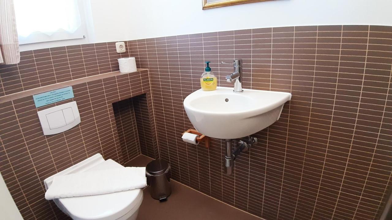 Ferienhaeuser Boddenstrand Wiek auf Rügen